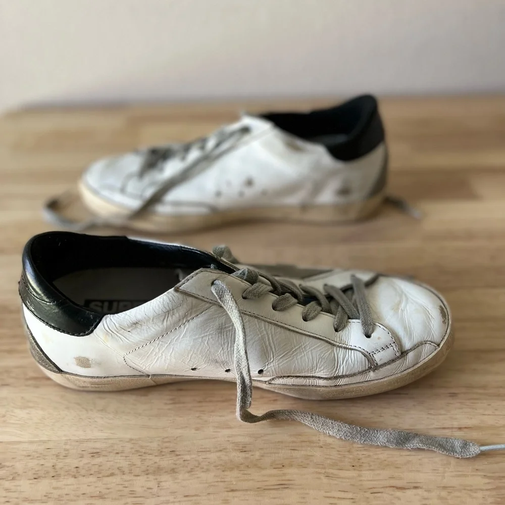 Golden Goose Sneakers - Picture 3 of 16